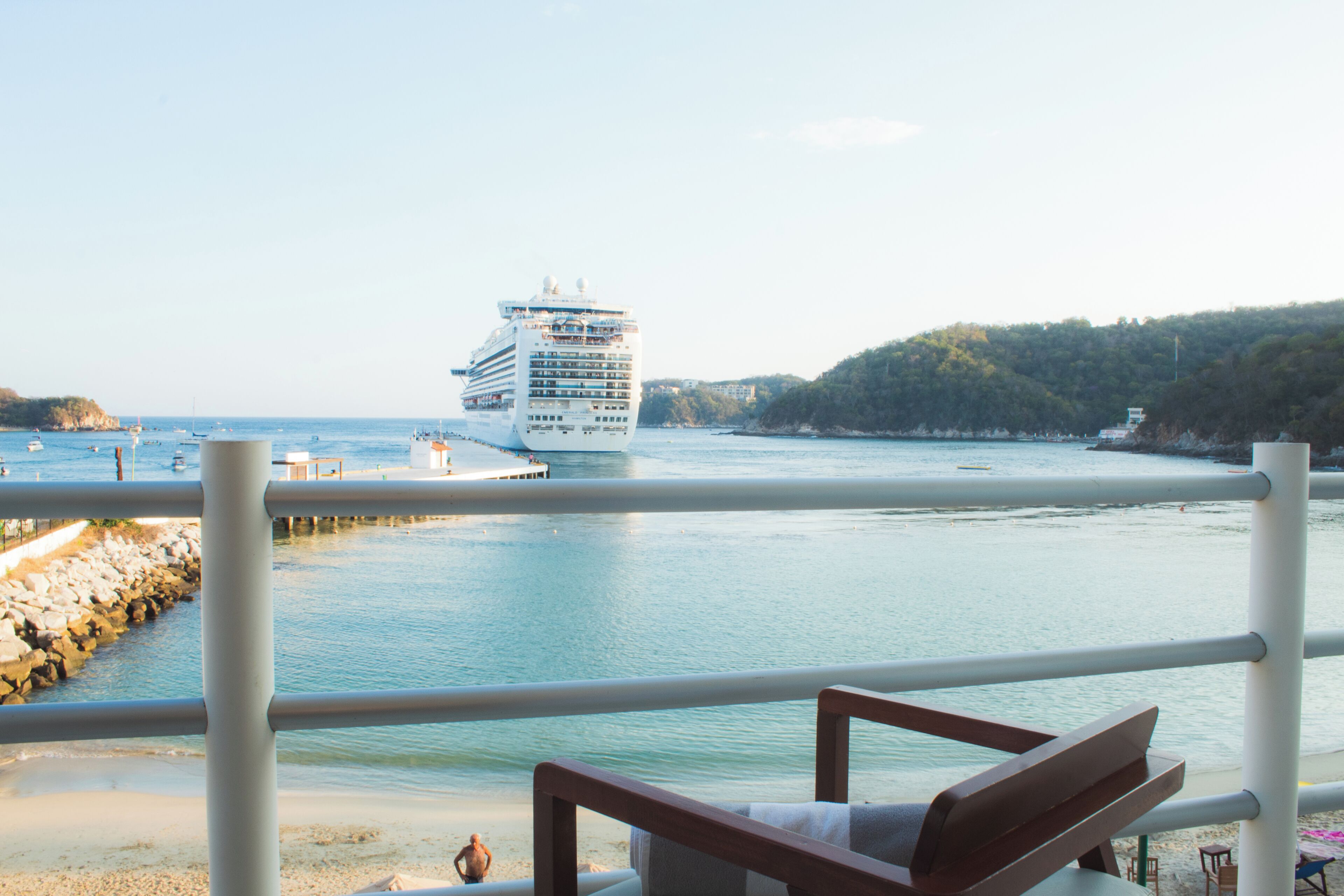 Loft, 2 camas matrimoniales, vista al océano | 1 habitación, caja de seguridad en la habitación y muebles diferentes 