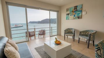 Beach/ocean view