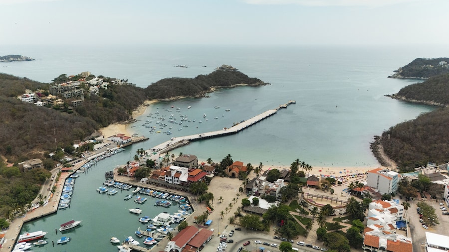 La Playa Suites