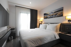Hypo-allergenic bedding, in-room safe, laptop workspace, blackout drapes - Best Western Plus Trabzon (Arsin)