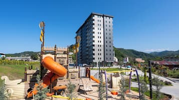 Children's play area - outdoor