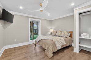 5 Schlafzimmer, Bügeleisen/Bügelbrett, WLAN, Bettwäsche