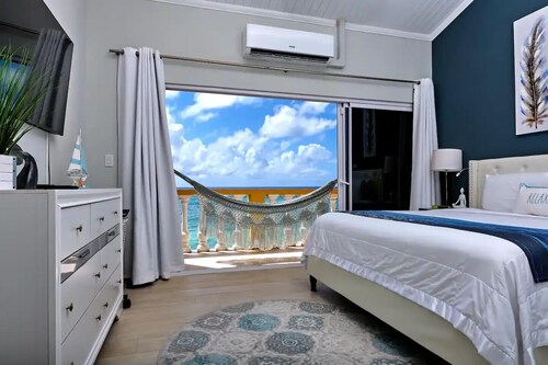 Stylish Aruba Beach Chalet w stunning ocean view