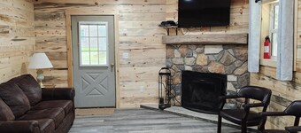 Douglas Fir Cabin in the Woods