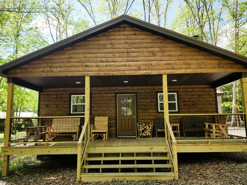 Douglas Fir Cabin in the Woods