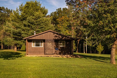 Cozy Sugar Pine Cottage