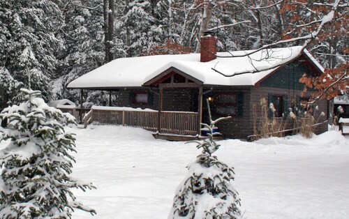 Serene Buckeye Cabin Rental