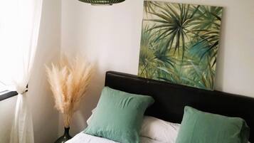 1 bedroom, iron/ironing board, travel crib, WiFi