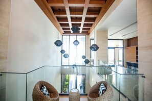 Sala de estar en el lobby