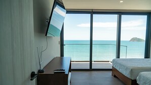 Luxury Apartment, Balcony, Beach View