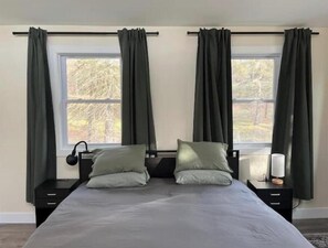 2 bedrooms, WiFi, bed sheets