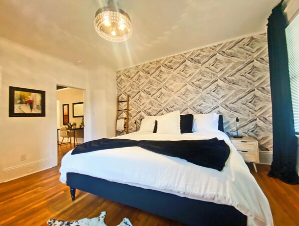 1 bedroom, desk, free WiFi, bed sheets