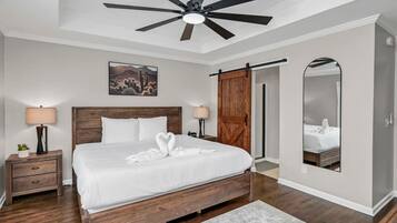 4 bedrooms, desk, iron/ironing board, travel cot