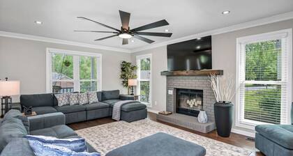 Whispering Winds of Lexington | Sleeps 8