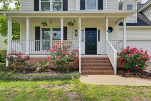 Exterior detail - Whispering Winds of Lexington | Sleeps 8 (Lexington)