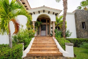 Exterior detail - Puerto Los Cabos Flor de Mayo (San José del Cabo)