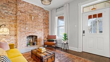 Smart TV, fireplace, video games