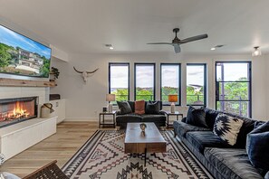 Smart TV, fireplace, video games, ping pong