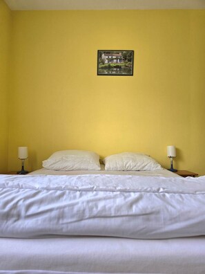 1 chambre, fer et planche à repasser, Wi-Fi gratuit