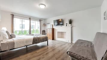 Classic House, Non Smoking, Air conditioning | 3 bedrooms, individually decorated, individually furnished, desk