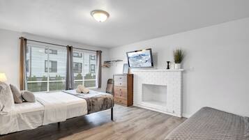 Rumah Klasik, Bebas Asap Rokok, AC | Pemandangan dari kamar