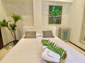 Superior Suite, Pool View