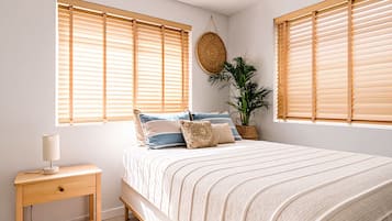 3 bedrooms, iron/ironing board, travel cot, free WiFi