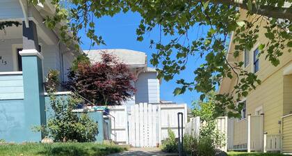 Newly remodeled desirable NW Hill home
lower Apartment Walk to RoundUp/Downtown