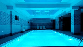 15 indoor pools