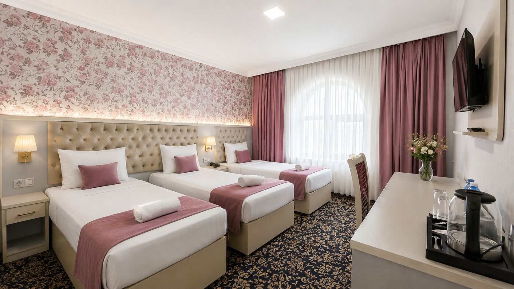 Classic Triple Room | Down comforters, in-room safe, desk, laptop workspace