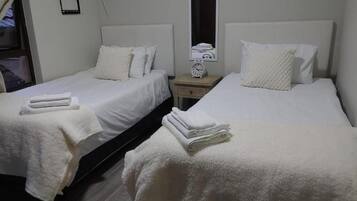 3 Schlafzimmer, Bügeleisen/Bügelbrett, kostenloses WLAN, Bettwäsche