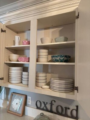 Unclassified image, 5 of 20, button - The Linda Lane (Oxford)