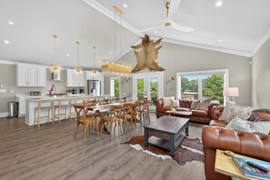 Televisión, chimenea