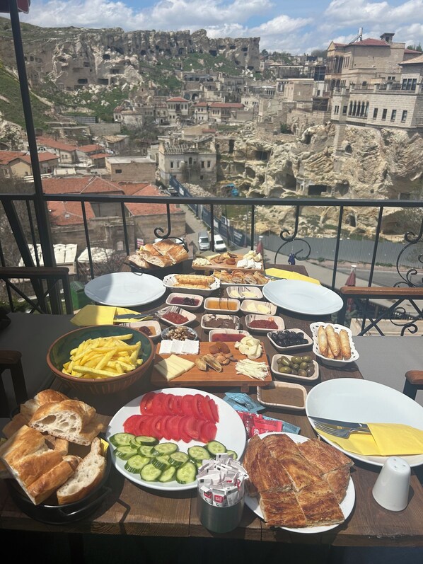 Free daily local cuisine breakfast