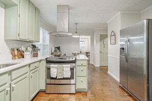 Microwave, oven, stovetop, dishwasher