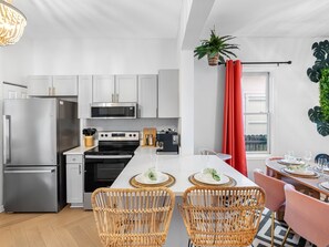 Fridge, microwave, oven, stovetop
