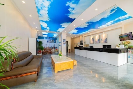 Interior. Yide Hotel (Yingde Pearl Plaza Pedestrian Street)