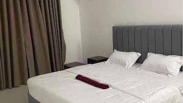 3 soverom, strykejern/-brett, wi-fi (inkludert) og sengetøy