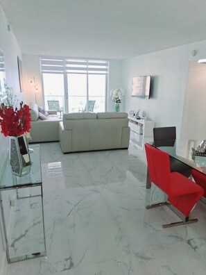 Smart TV, table tennis, computer monitors, printers