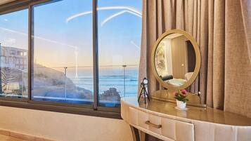 1 slaapkamer, een strijkplank/strijkijzer, wifi, beddengoed