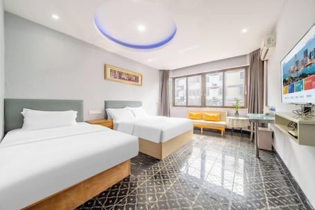 Room. Yizhu Express Hotel