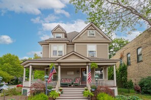 Exterior - The Inn of Saugatuck (Saugatuck)