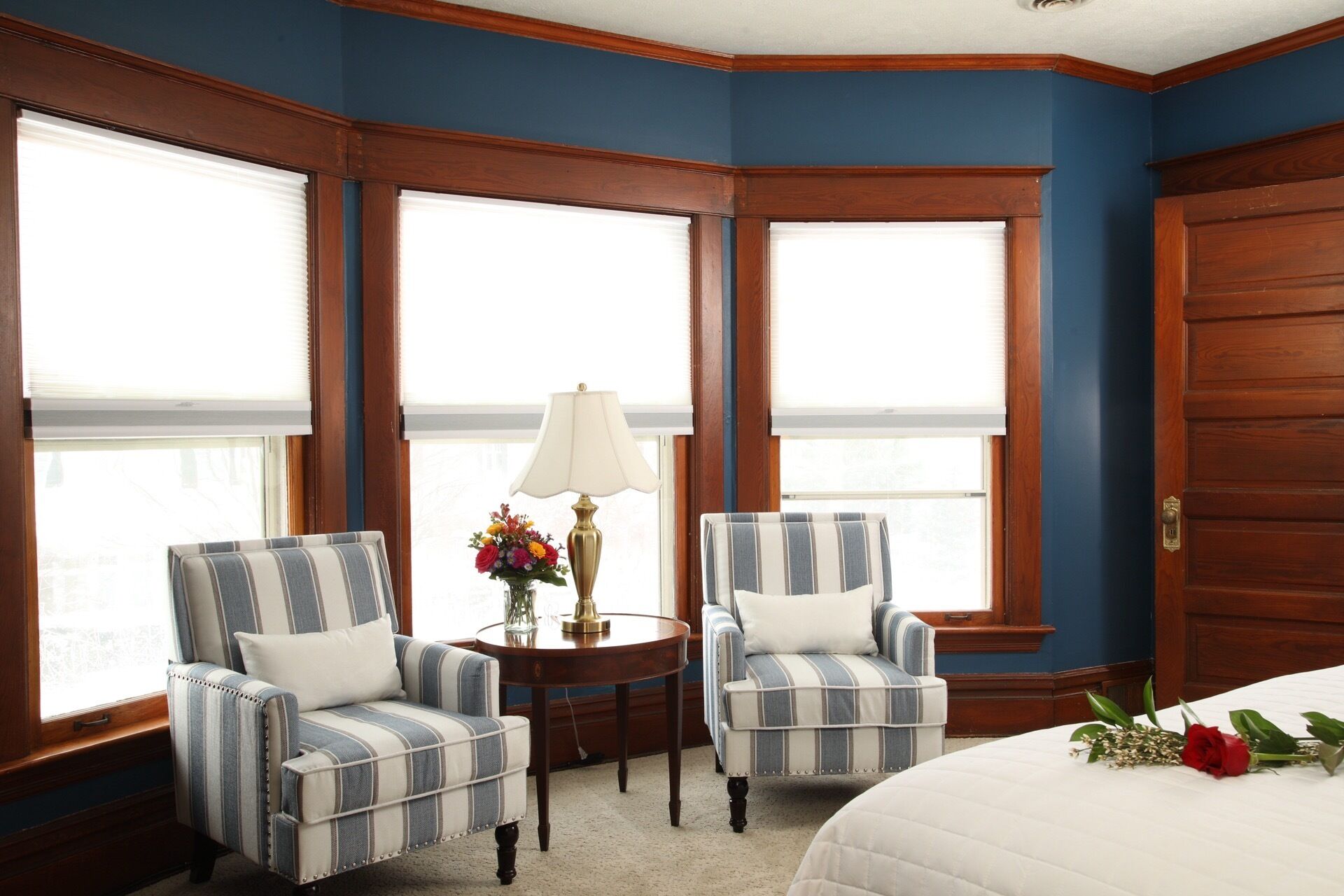 Habitación superior, vista a la ciudad | Decoración personalizada, muebles diferentes y wifi gratis 