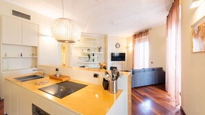 Private kitchen - [130 sqm - Lima M1] Elegant & Luxury Design Flat (Milano)