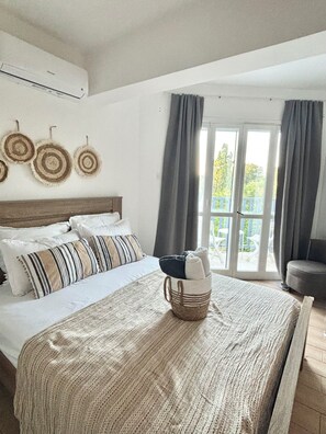 1 slaapkamer, een strijkplank/strijkijzer, wifi, beddengoed
