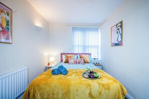 2 bedrooms, WiFi, bed sheets