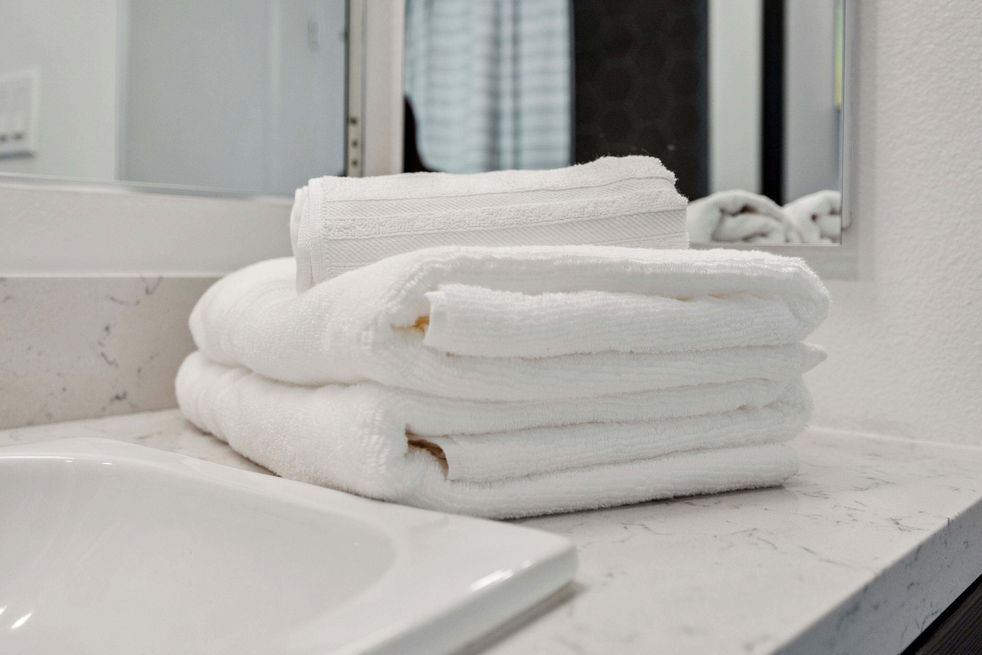 Haartrockner, Handtücher, Seife, Shampoo