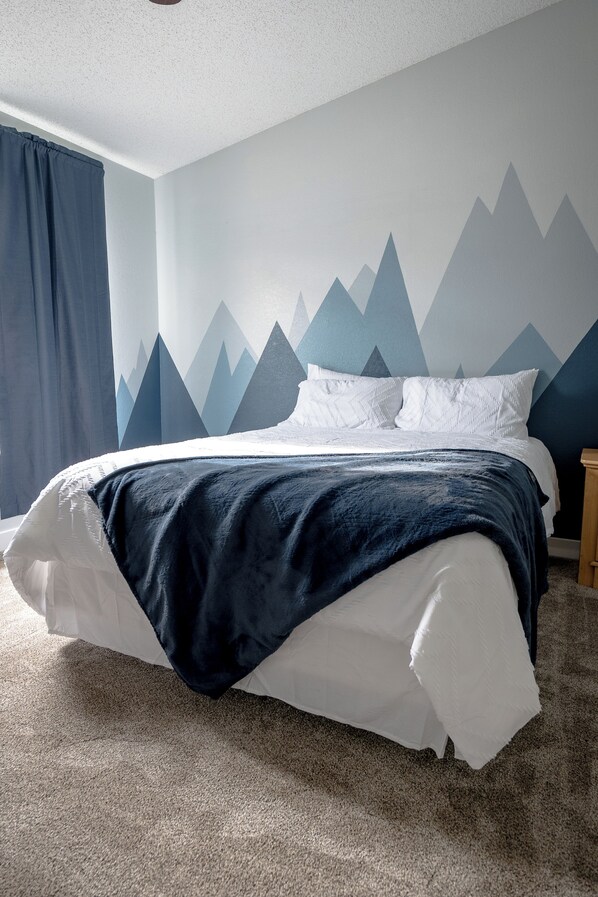 2 habitaciones, tabla de planchar con plancha, wifi y ropa de cama 