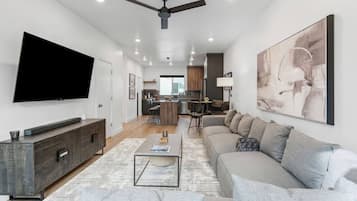 Smart TV, stereo