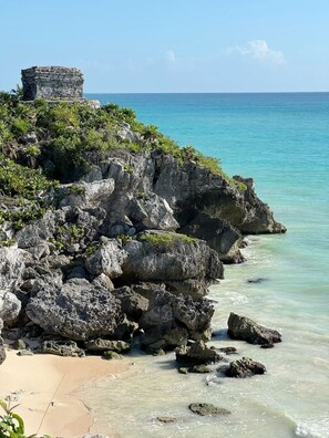 Camastros y toallas de playa